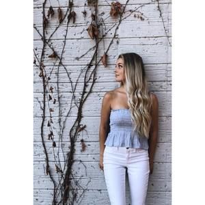 Meet your Posher, Abbie